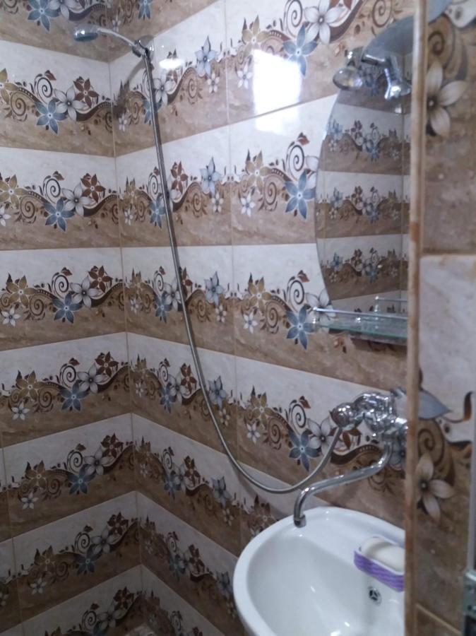 Beruka Guest House Kutaisi Esterno foto